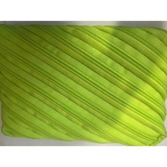 ZIPIT Monster Big Pencil Case, Lime - Jumbo Pencil/Pen/Art Holder - Picture 5 of 5